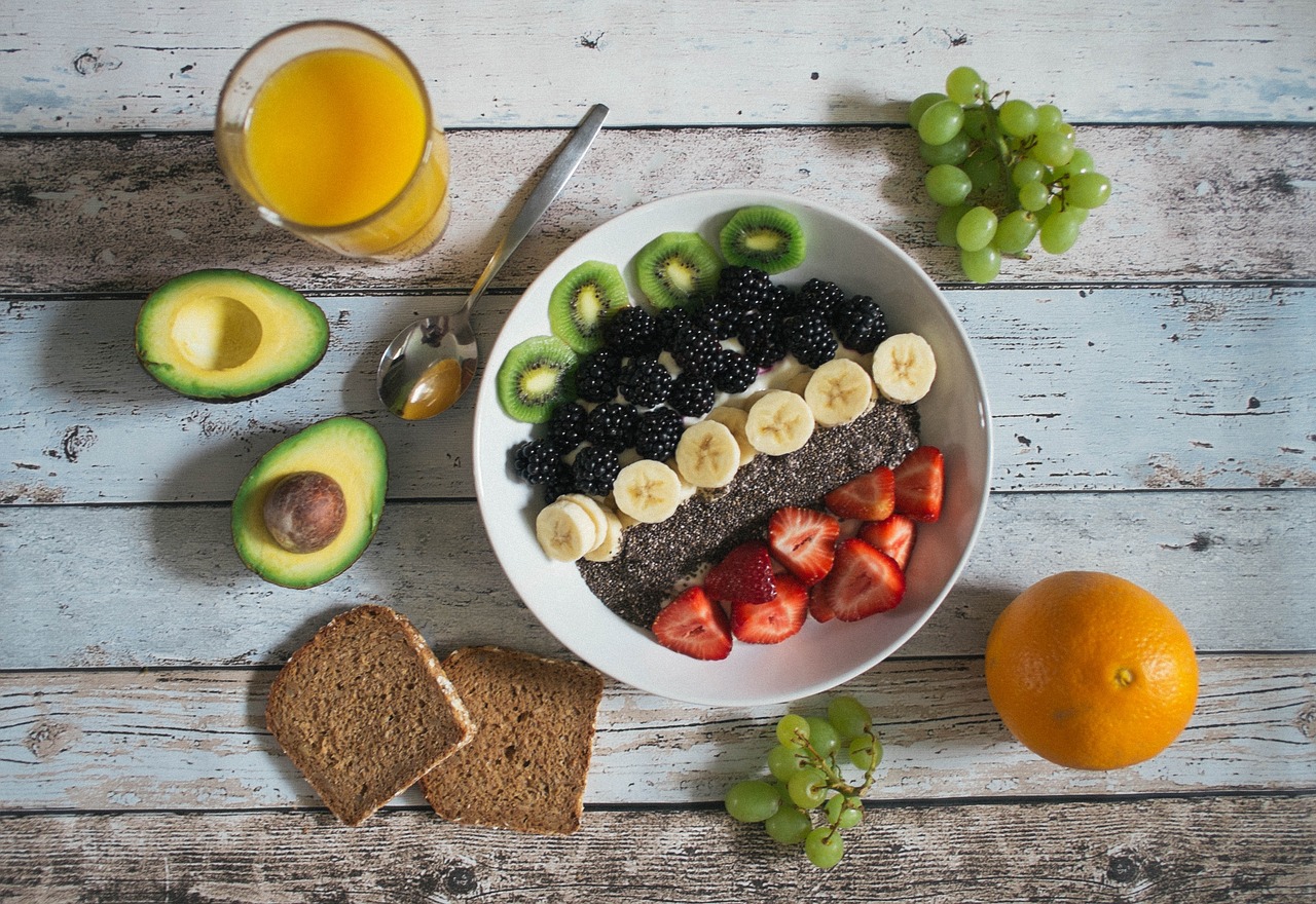 From Knowledge to Action: Why "Knowing" Nutrition Isn't Enough